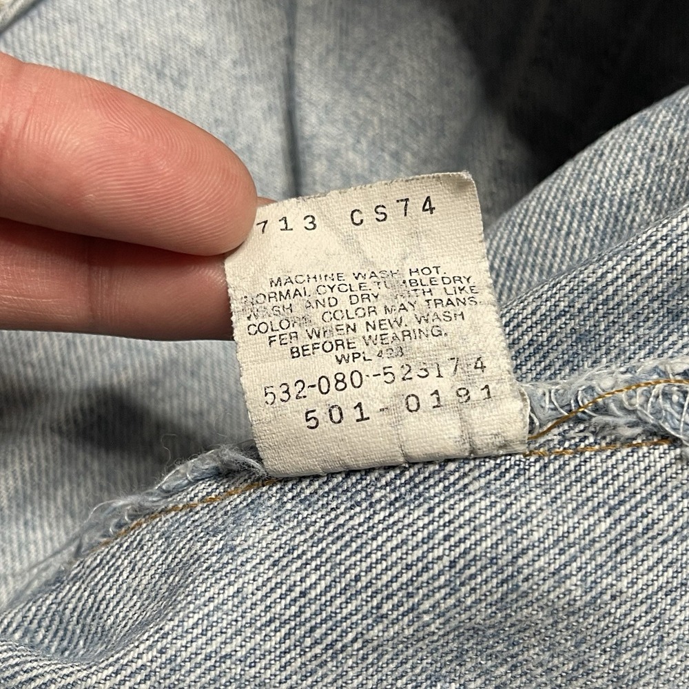 Vintage 90's Levi's 501 Denim Pants 32x33 USA Buttonfly Faded Blue Washed Jeans - Picture 4 of 13